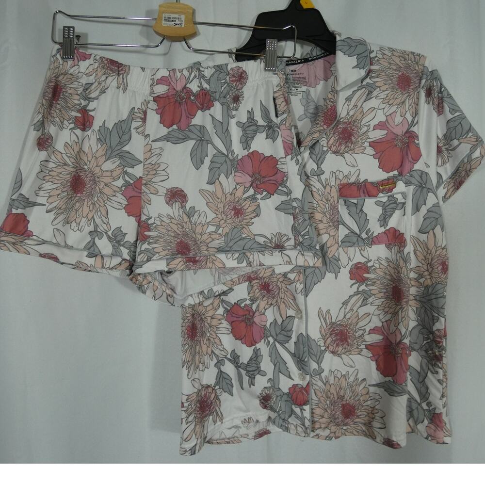 BCBG MAXAZRIA Floral Pajama Short Set Size M Button Front Top Pull On Shorts